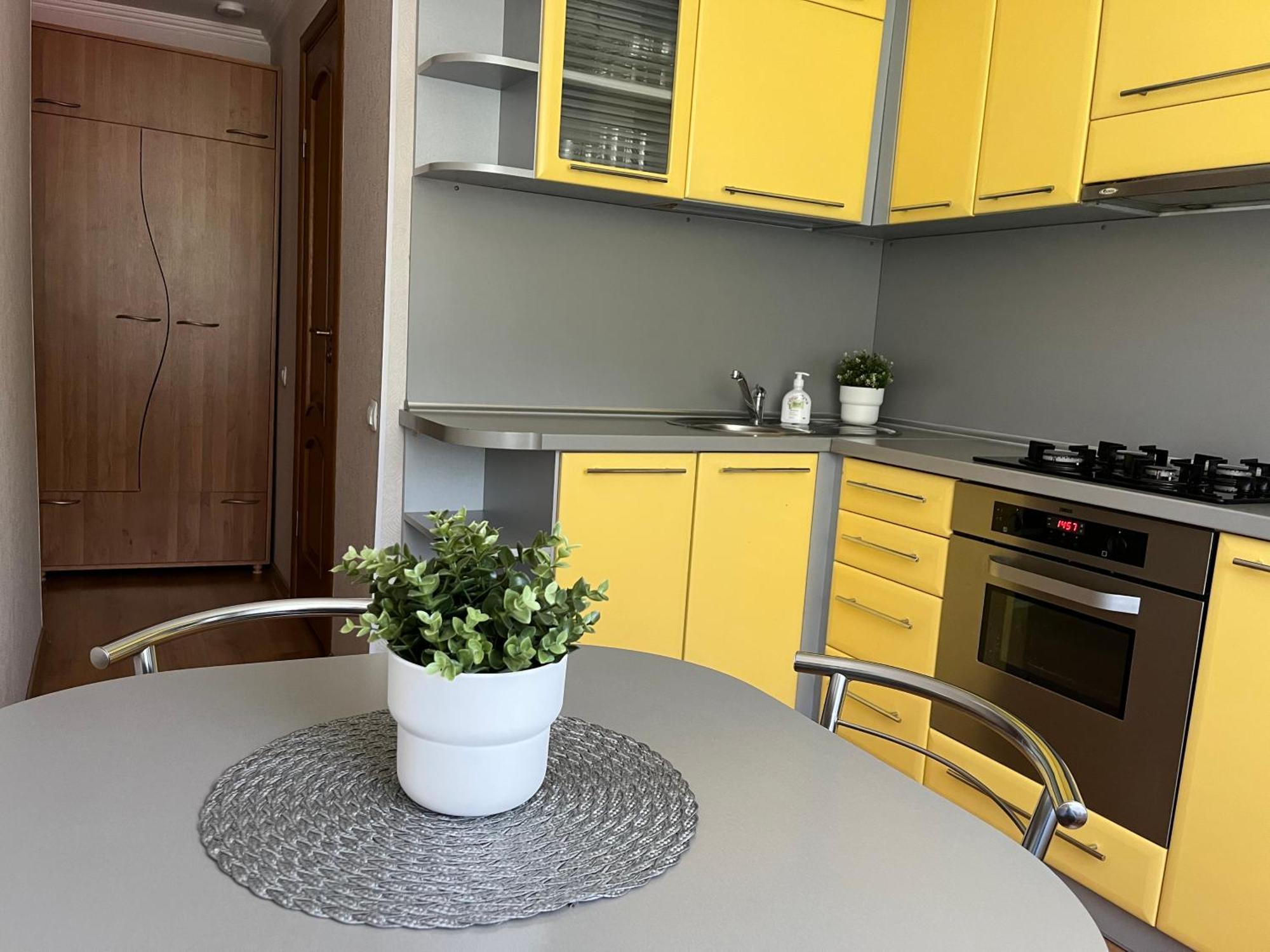 Center Two Bedroom Apartment Даугавпилс Екстериор снимка
